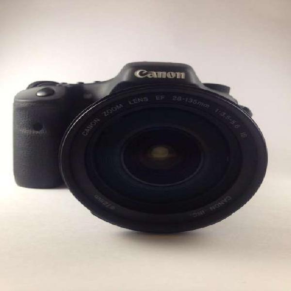 Camara Canon 7 D tipo DSLR