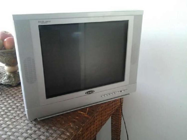 Se vende televisor marca kenix de 21 pulgadas