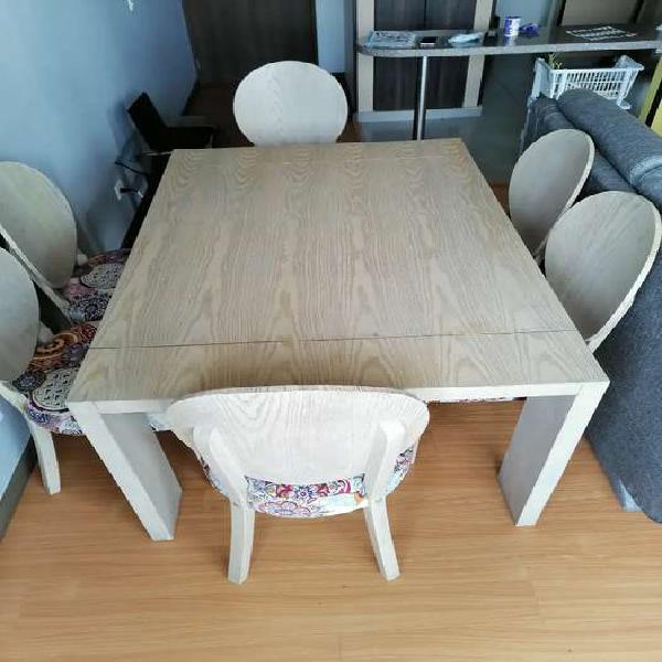 Vendo comedor en madera