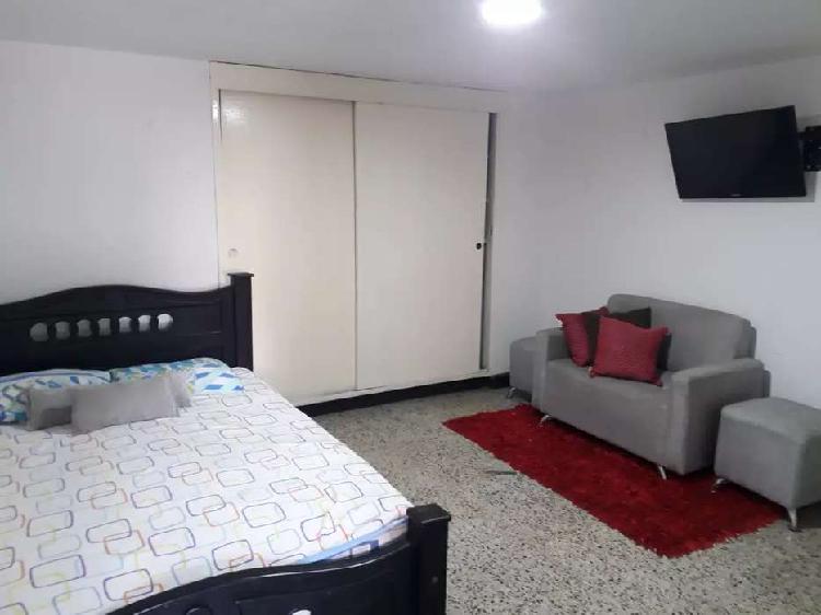 arriendo habitación para mujer