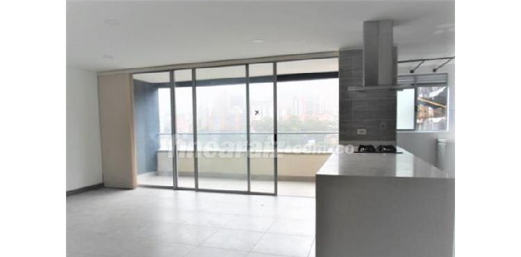 Apartamento en Arriendo Medellín Ciudad del Rio