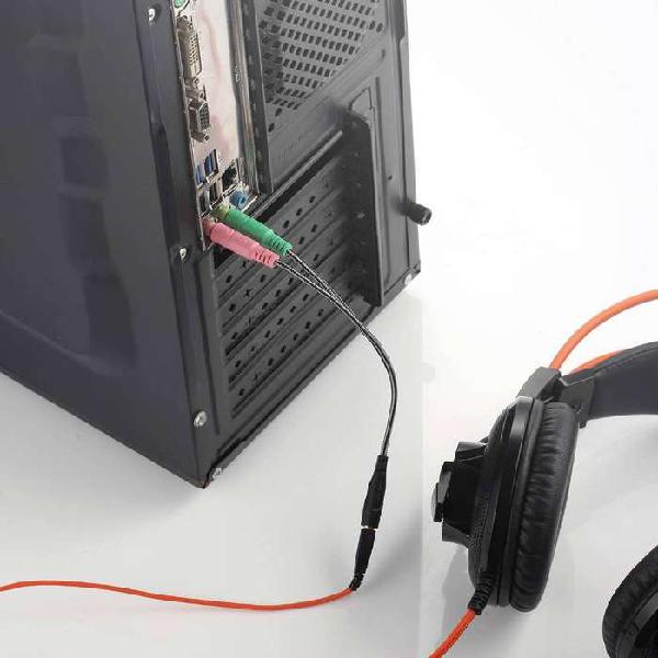 Cable adaptador hembra en 3.5mm a dos machos microfono y