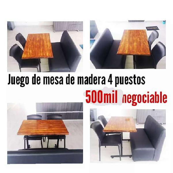 Mesa en madera y hierro