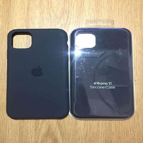 Silicone cases negro iphone 11