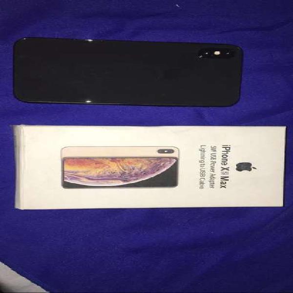 iPhone XS Max 64 GB