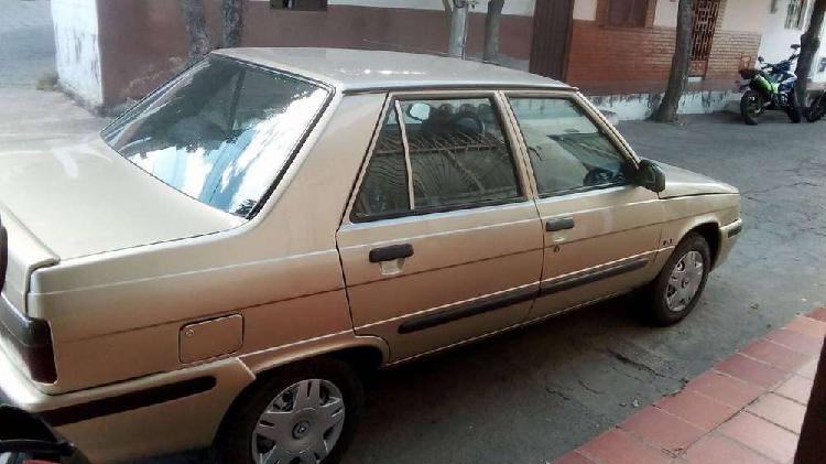 vendo Renault 9