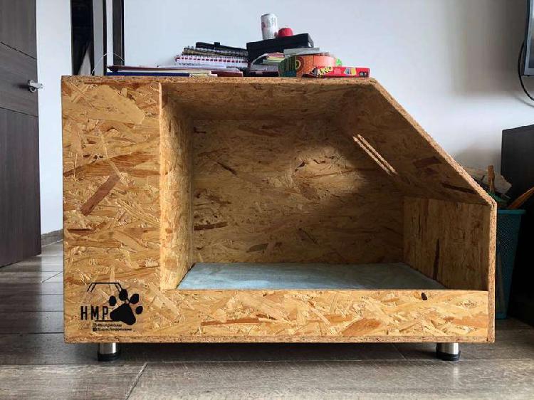 Hermosa cama nueva para perros