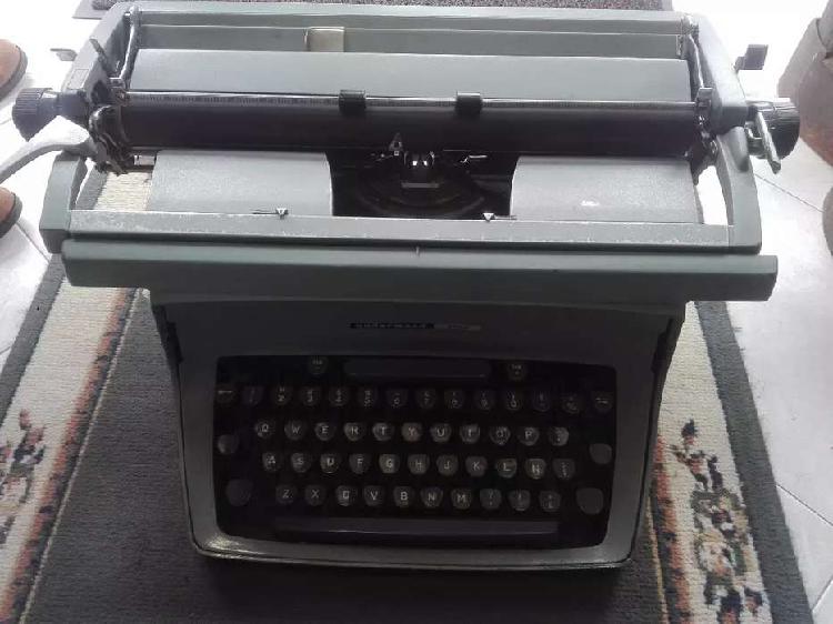 Maquina de escribir underwood five