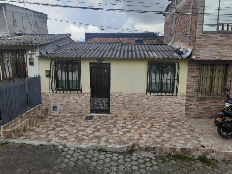 SE VENDE CASA EN SECTOR EL OTOÑO DE VILLASANTANA - PEREIRA