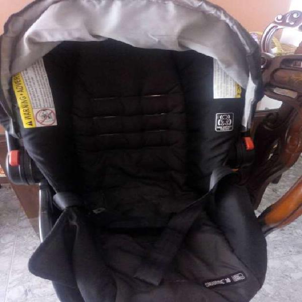 Se vende silla para carro de bebes