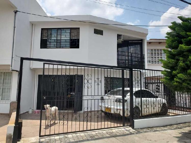 Se vende casa en nueva tequendama, sector tranquilo, a 1