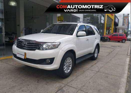 Toyota Fortuner 2.7 ID 37666 Modelo 2012