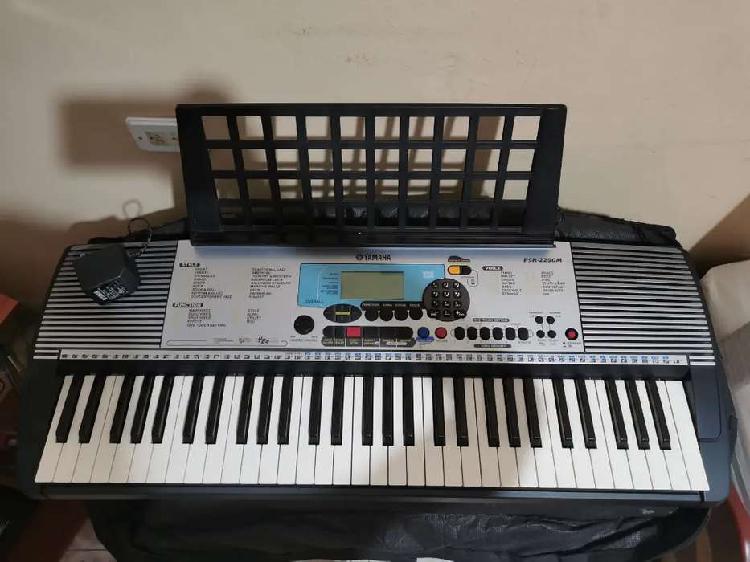 Organeta Yamaha PSR 225