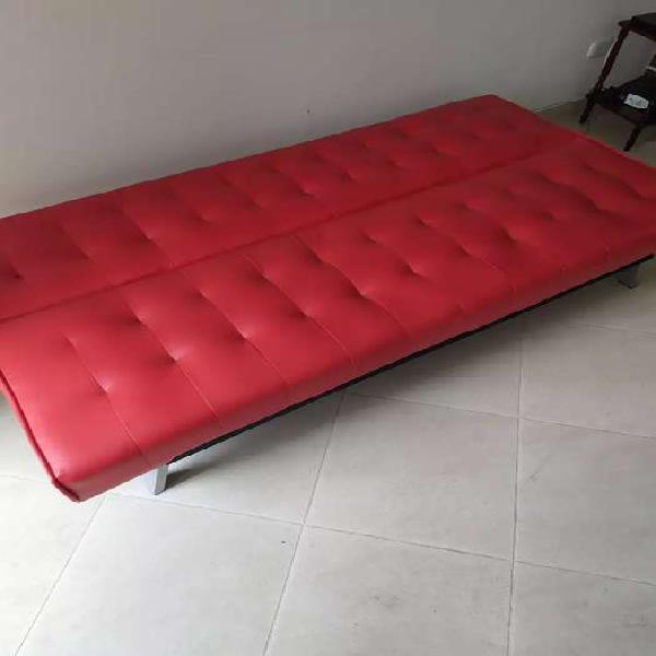 Vendo sofacama color rojo