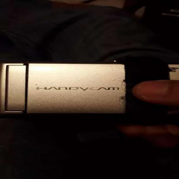 Vendo vídeo cámara Sony Handycam 60x