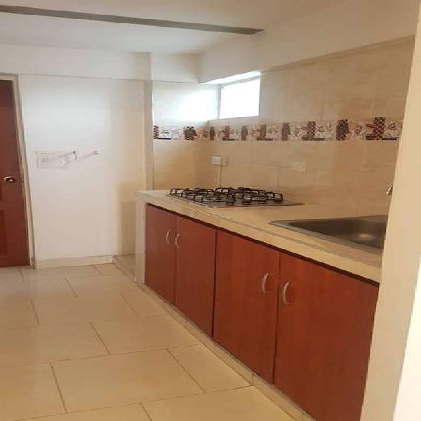 ARRENDO APARTAMENTO BARRIO VALENCIA, EXCELENTE UBICACION .