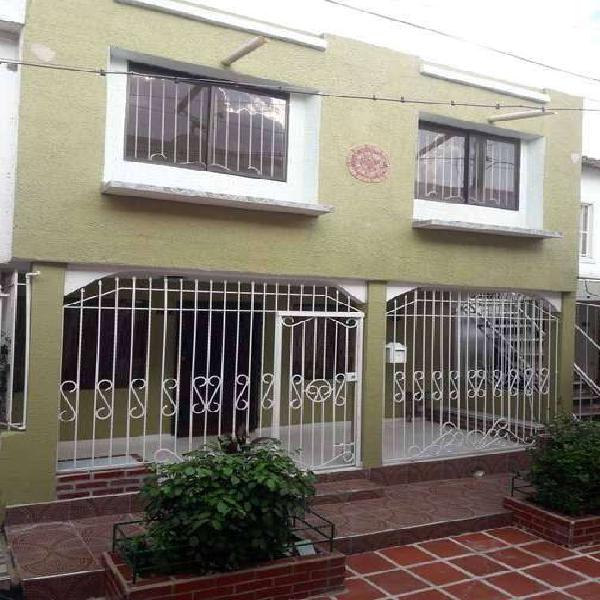 ARRIENDO CASA CIUDADELA 20 DE JULIO