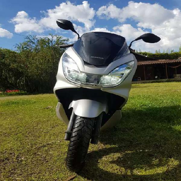 En venta HONDA PCX