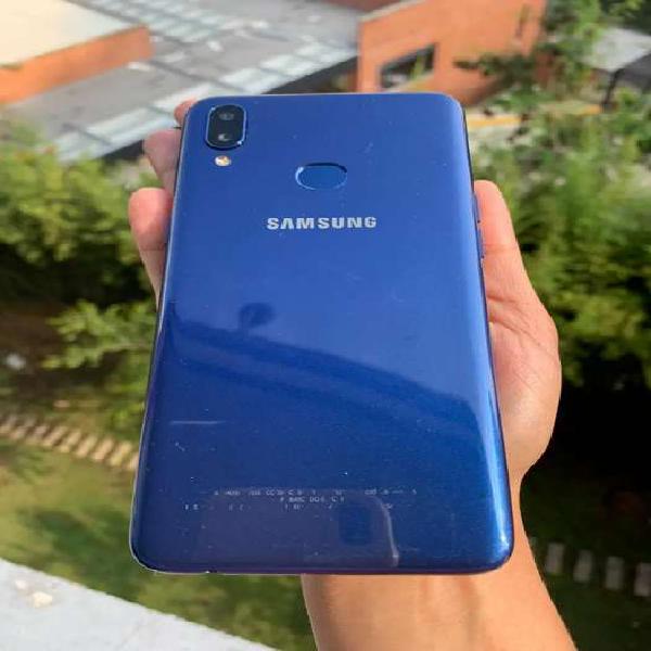 Samsung A10s excelente estado