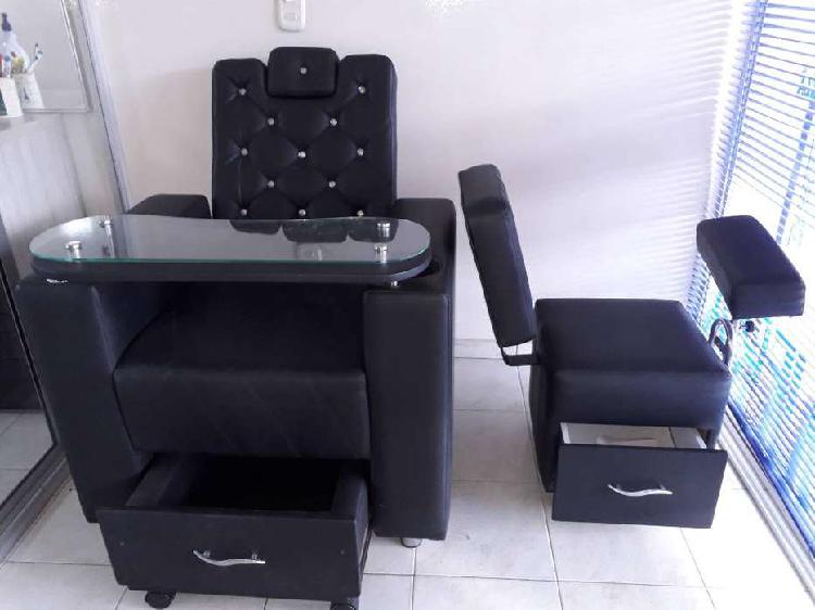 Set de muebles para manicura y pedicura