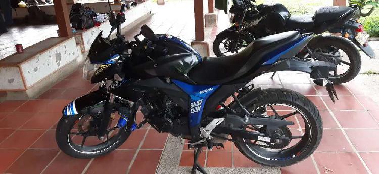 VENDO MOTO GIXXER PRECIO NEGOCIABLE