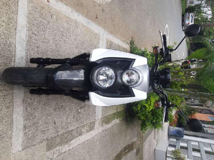 VENDO YAMAHA BWS 125X, MODELO 2017