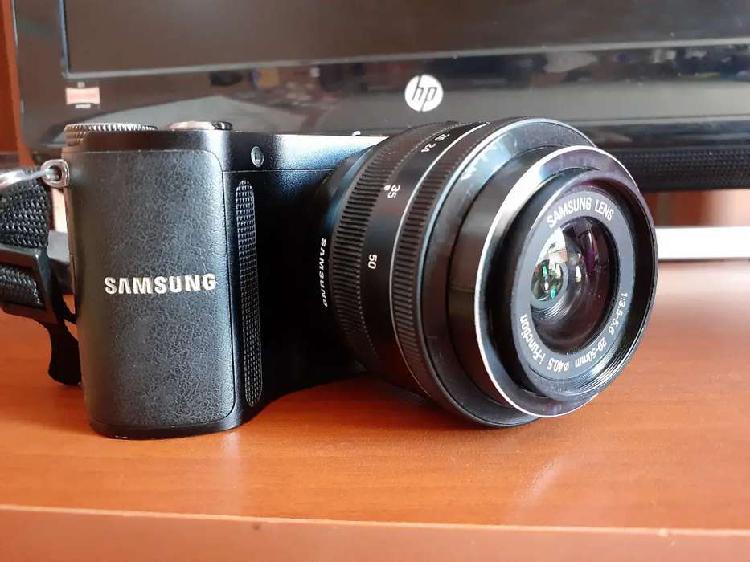 Camara Samsung NX200 - buen estado