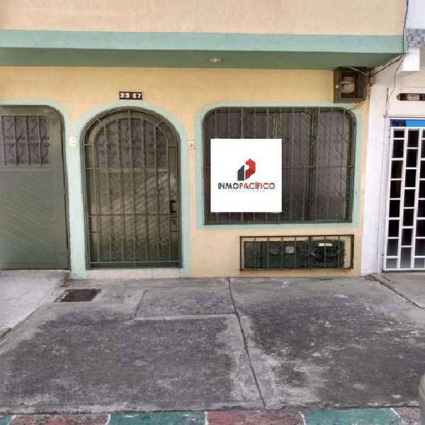 Casa En Arriendo En Cali Aranjuez CodABINP22305