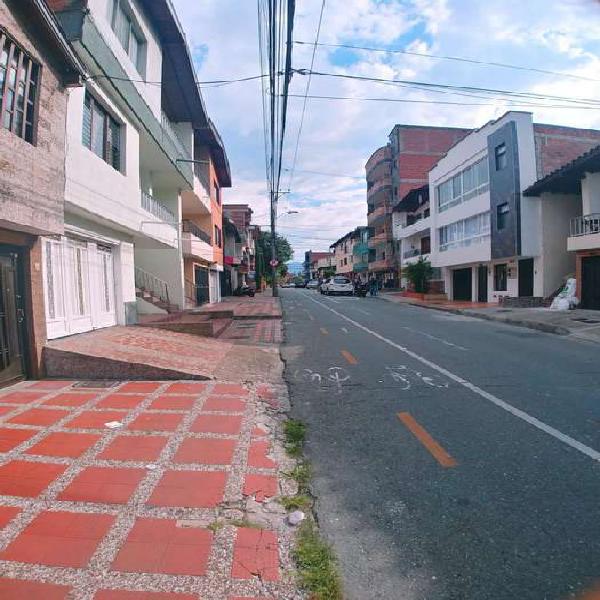 Casa En Arriendo En Envigado Alcalá CodABSUR_1349