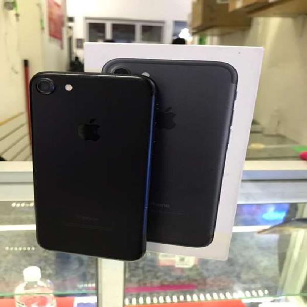 IPhone 7 128GB con detalles leer Descripcion