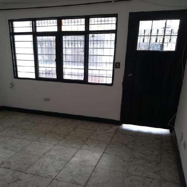 Oportunidad vendo casa en napoles bien ubicada