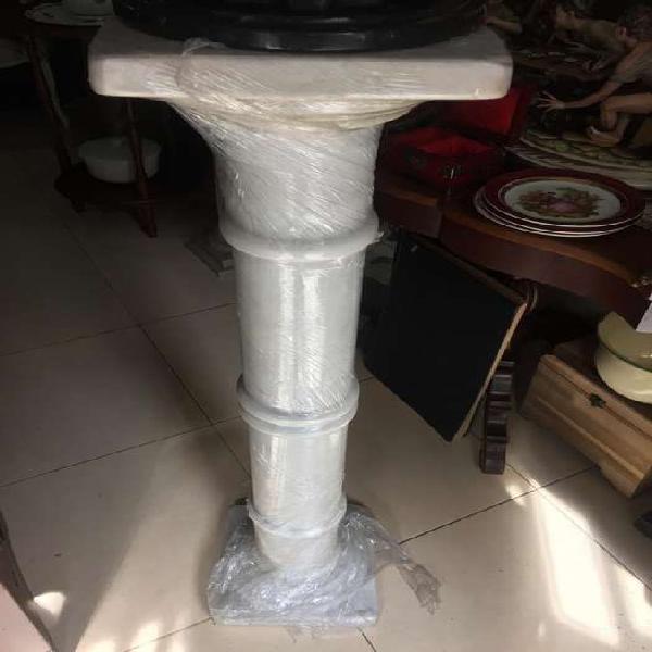Columna en marmol