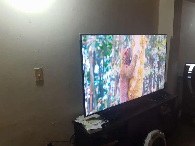 HERMOSO TELEVISOR SAMSUNG DE 65 PULGADAS