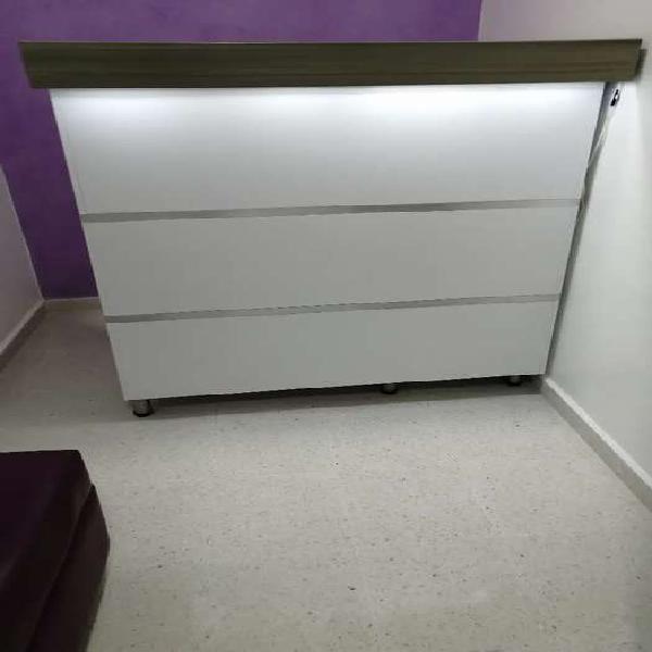 MUEBLE PARA RECEPCION