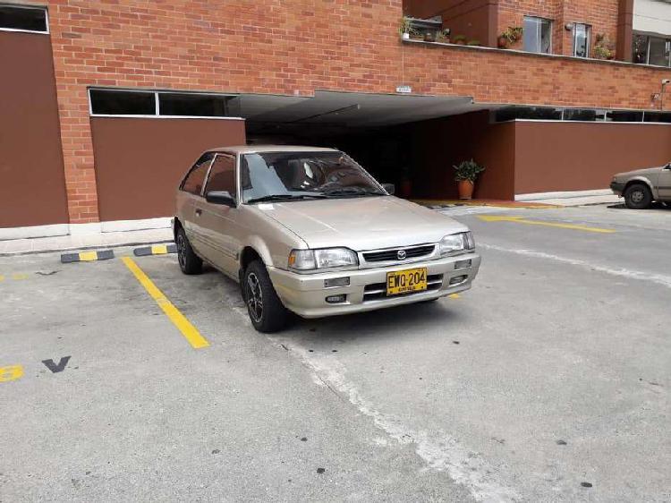 Mazda 323 - 1999