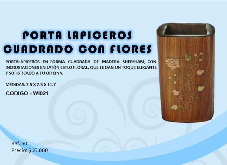 Portalapiceros cuadrado con flores, incrustaciones en cobre,