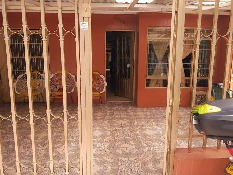 SE VENDE CASA BARRIO JARDÍN