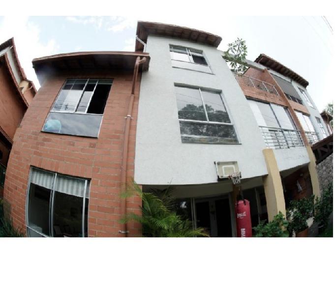 SE VENDE EXCELENTE CASA EN PANCE