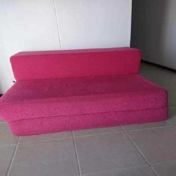 Sofá cama fucsia