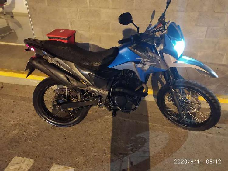 Vendo moto AKT ttr 125