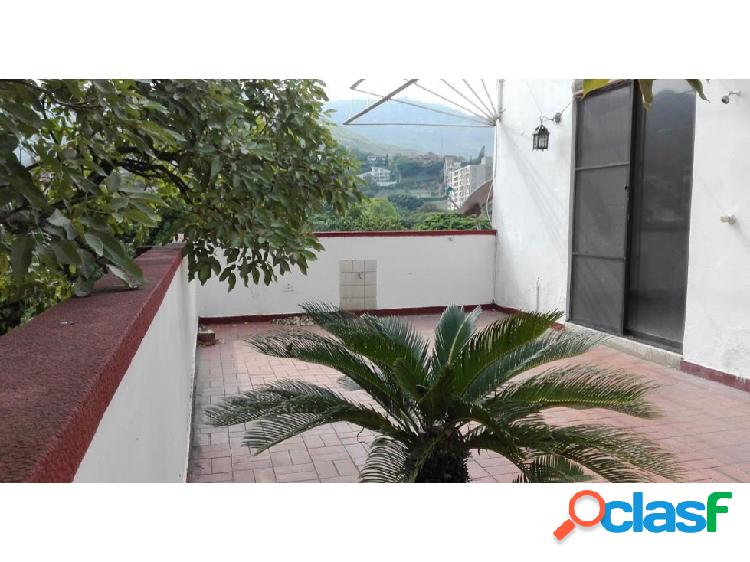 APARTAMENTO DUPLEX EN LA FLORA (D.E) Codigo (2760656)