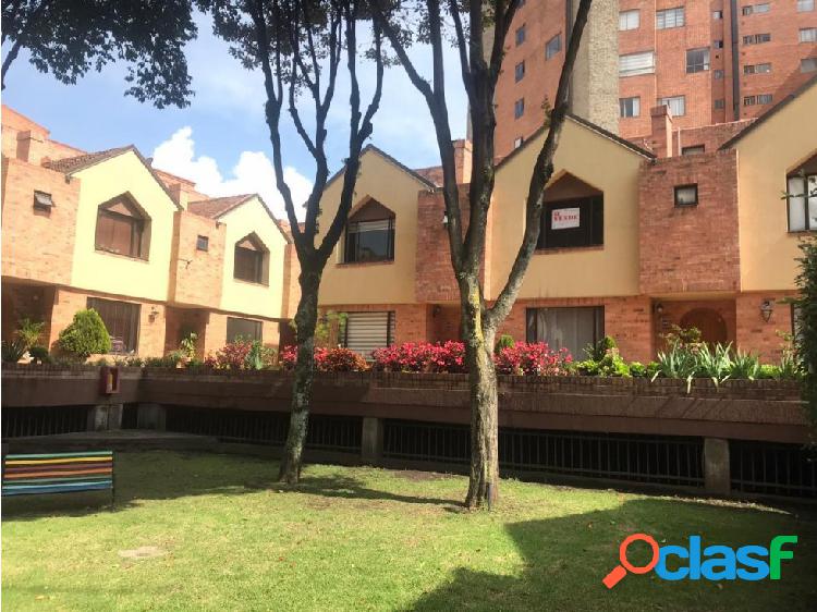 Bogota,Alquiler Casa en Colina Campestre 195 mts