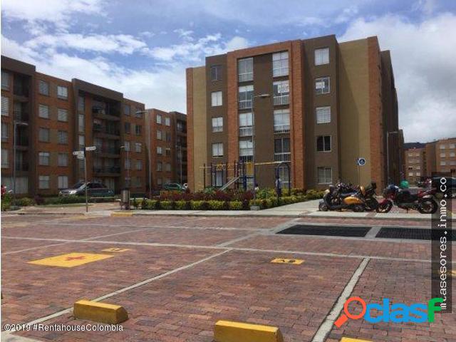 arriendo Apartamento en La Estacion SG CO: 20-1372