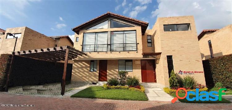venta Casa en Calahorra(Cajica) SG CO: 20-850
