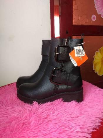 Botas tipo Militar