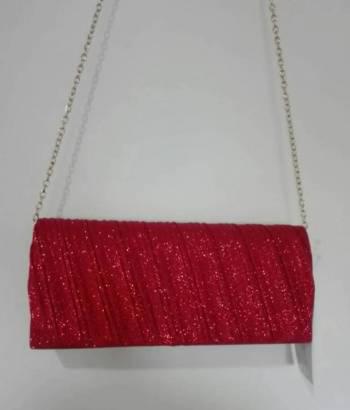 Cartera roja brillante