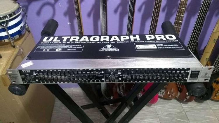 Ecualizador Behringer Ultragraph Pro fbq1502 de 15 bandas