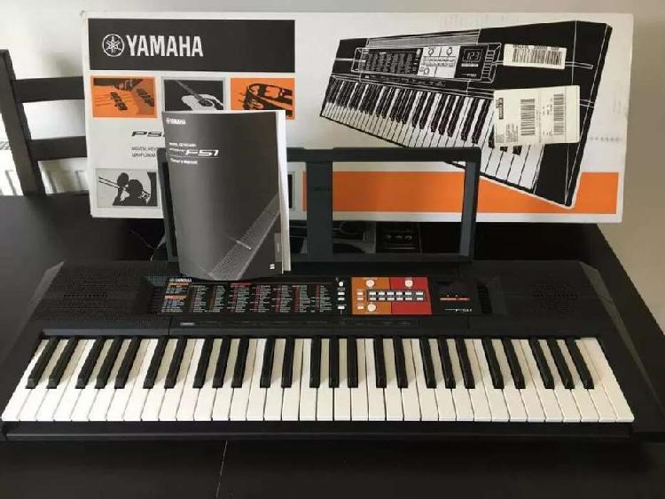 Piano yamaha 5 octavas Nuevo