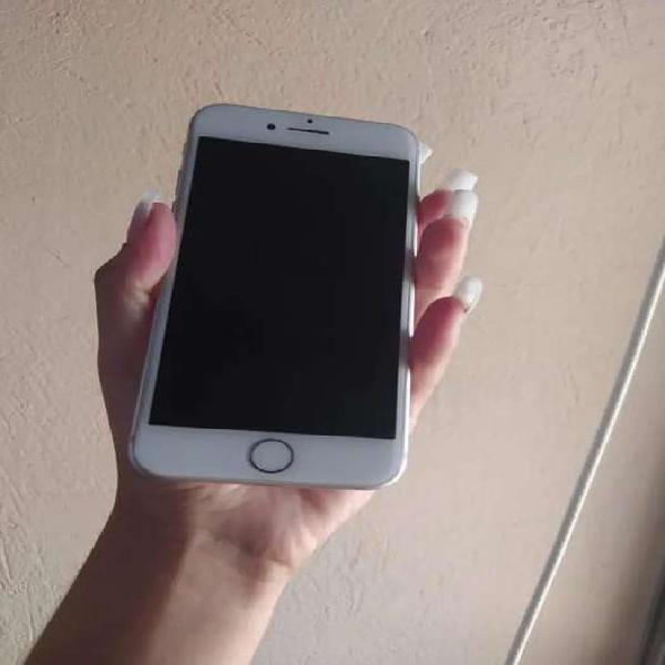 Se vende Iphone 7