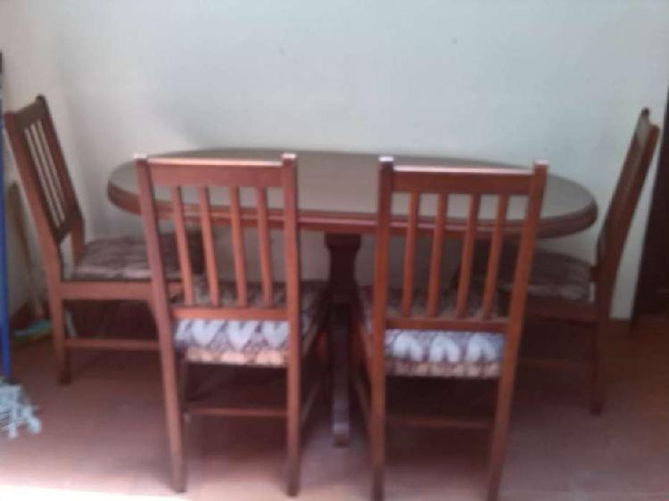 Se vende comedor de 4 puestos